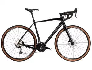 Pánsky cestný bicykel Kross Esker 6.0 28” lesklý čierny